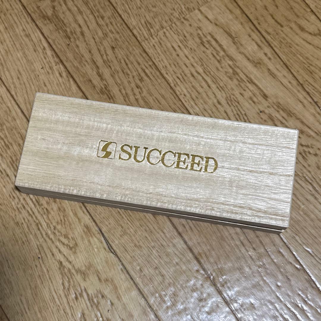 SUCCEED シザー