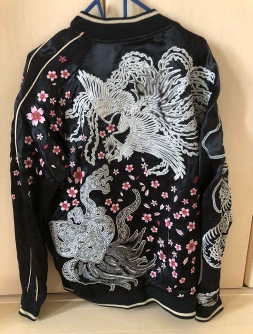 とてもハンサム。希少　リバーシブルスカジャン　金魚　鷲　虎　刺繍