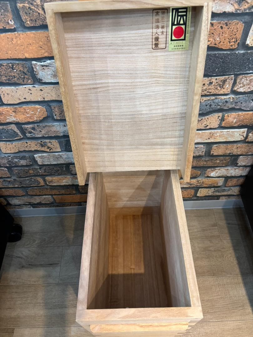 未使用品 新潟県製 越後米蔵 日本桐米びつ 30Kg用