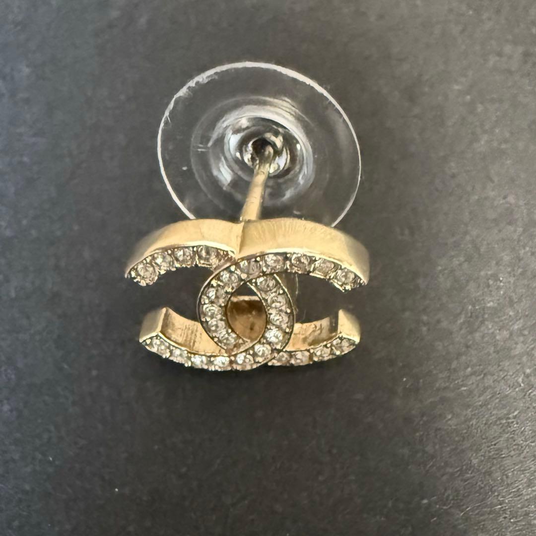 専用　　CHANEL CCロゴピアス（片耳用）