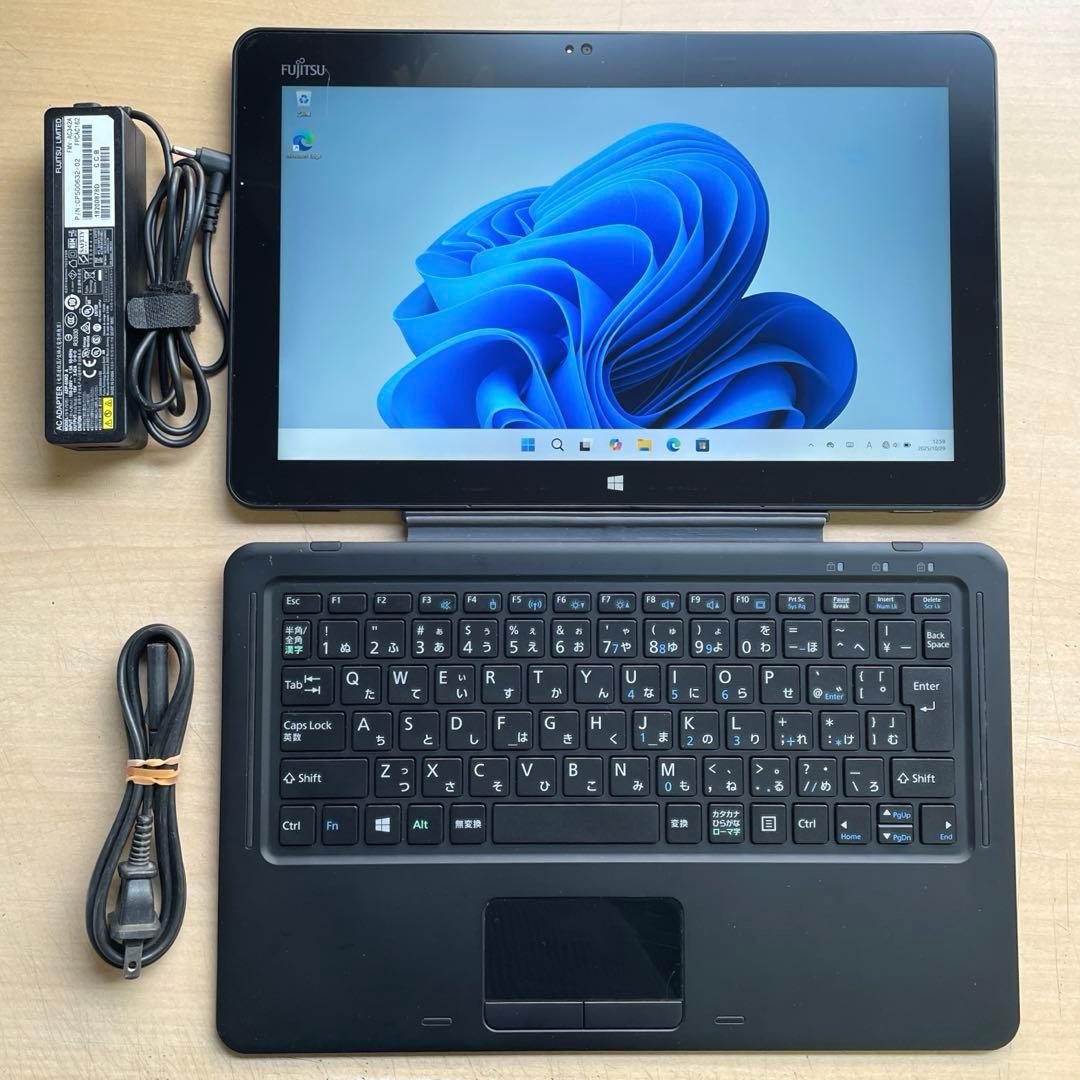 ARROWS Tab R727/R i5-7300U SSD128 キーボード付