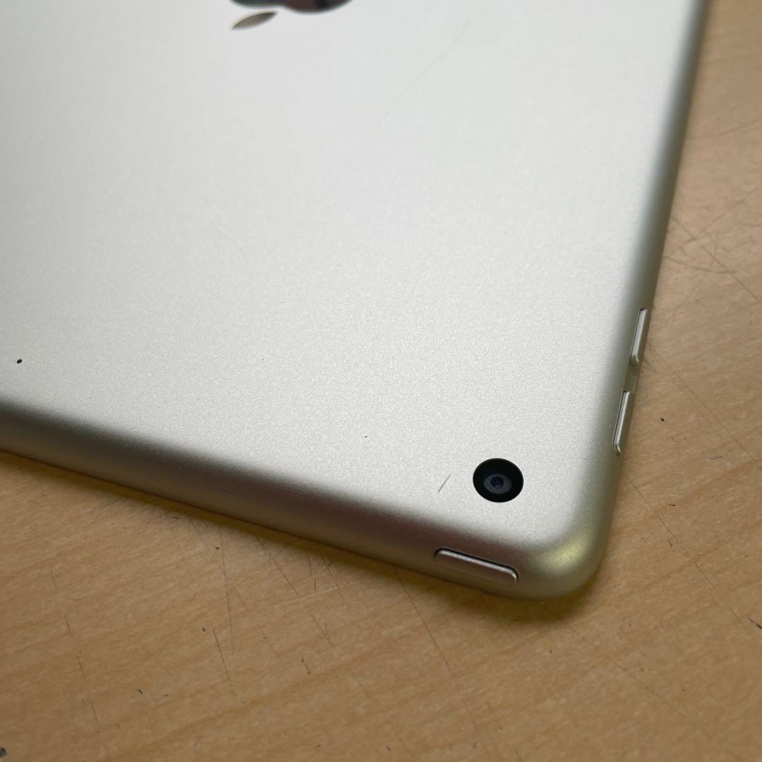 iPad 第6世代　A1893　Wi-Fiモデル　シルバー　32GB 美品#5