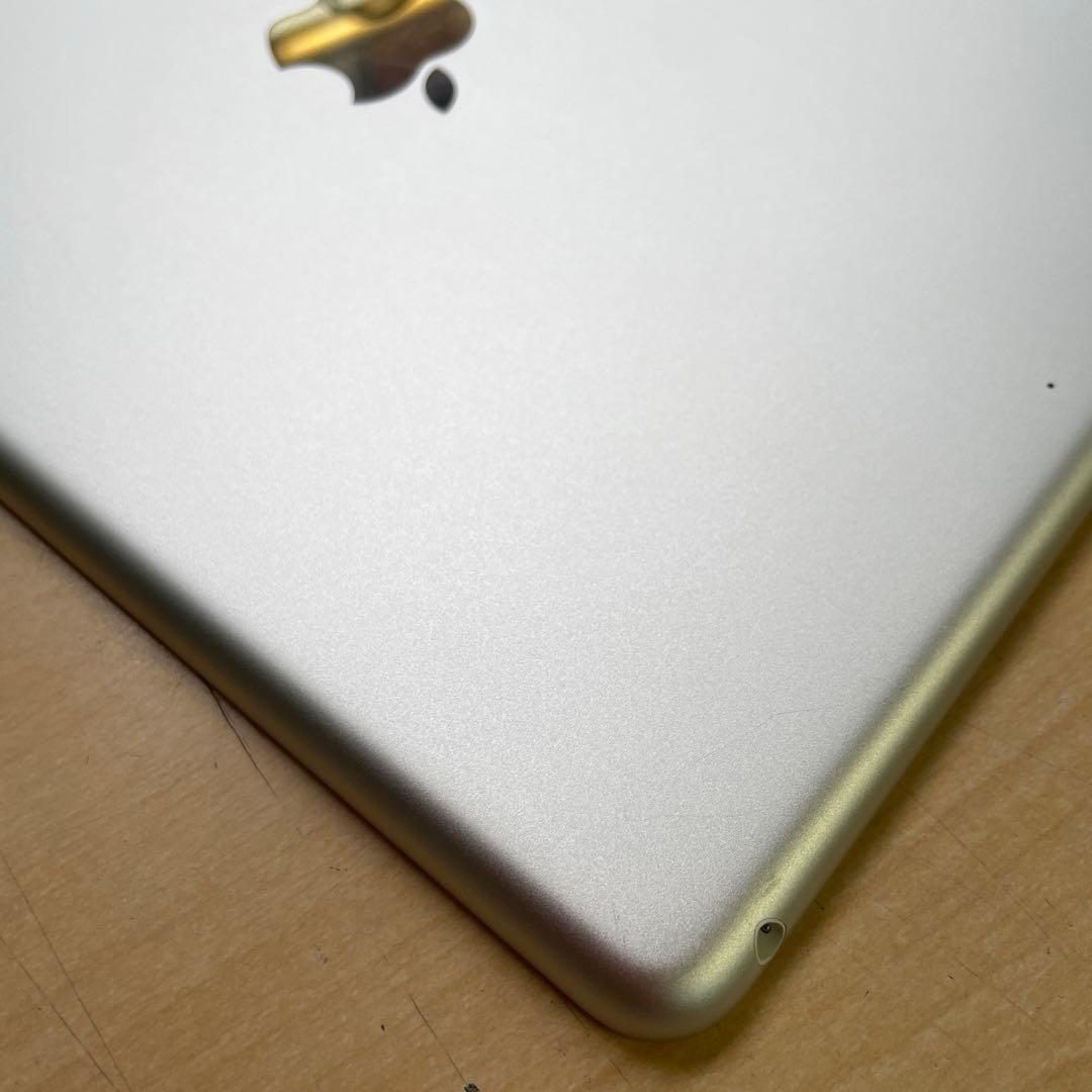 iPad 第6世代　A1893　Wi-Fiモデル　シルバー　32GB 美品#5