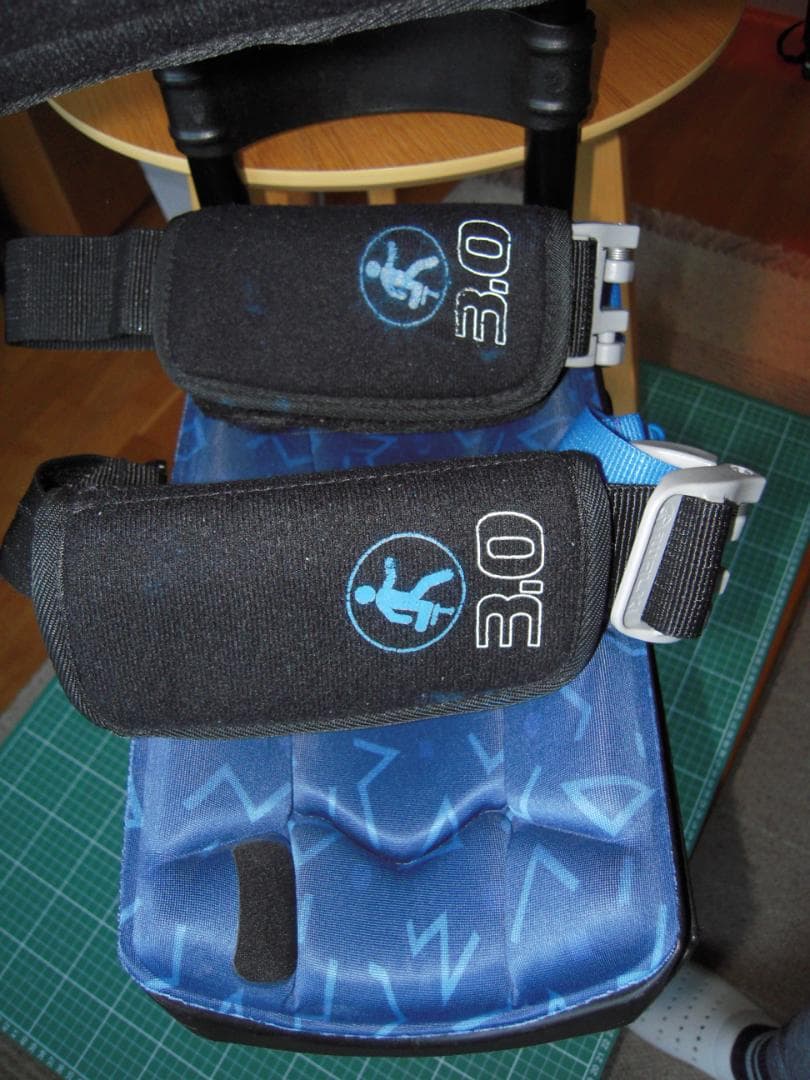 アイウォークフリー (iwalkfree3.0)ハンズフリー 松葉杖 中古