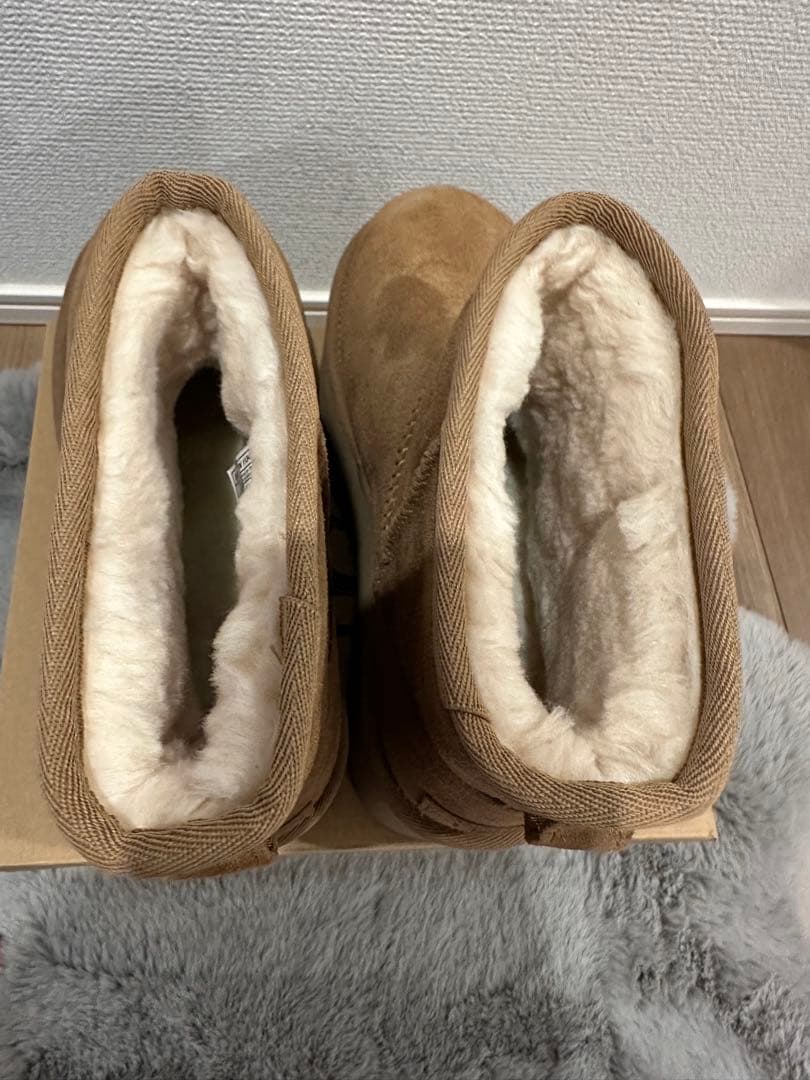 正規品　UGG アグ　厚底　クラシックミニ　24 チェスナット　ベージュ