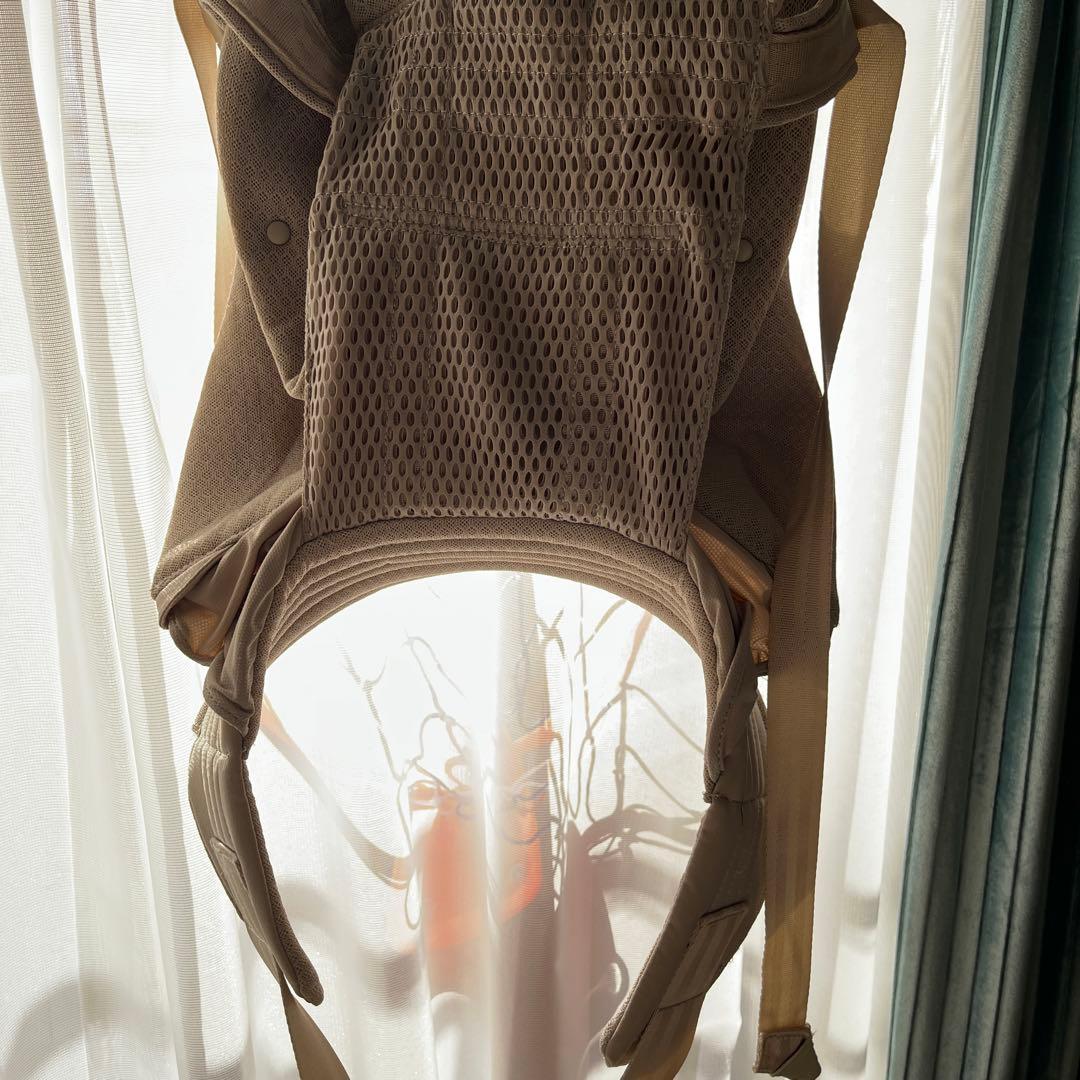 AIRBUGGY 抱っこ紐 ベージュ 収納ポケット付き