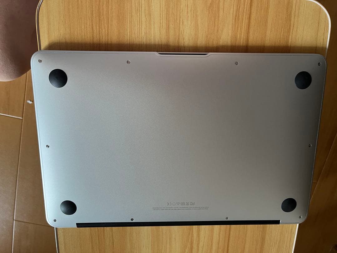 MacBook Air シルバー　11-inch, Early 2015