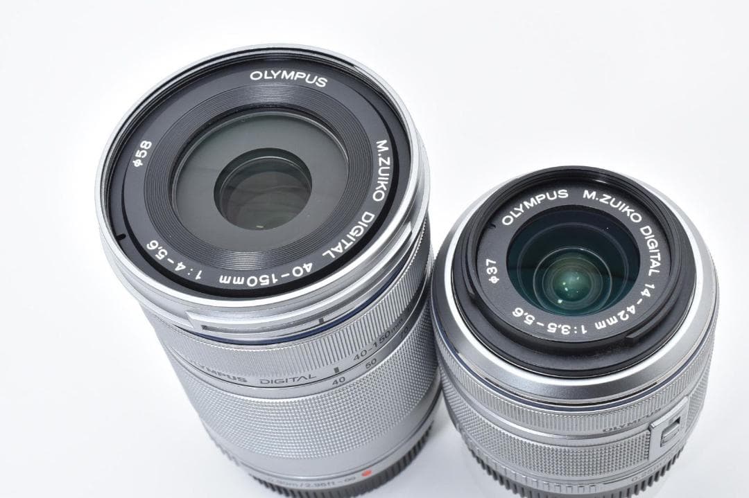 美品 OM SYSTEM PEN E-P7 ダブルズームキットショット数606回