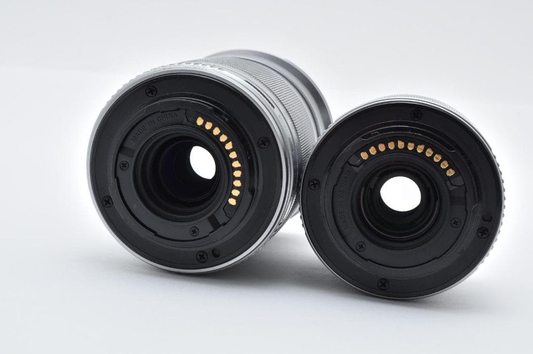 美品 OM SYSTEM PEN E-P7 ダブルズームキットショット数606回