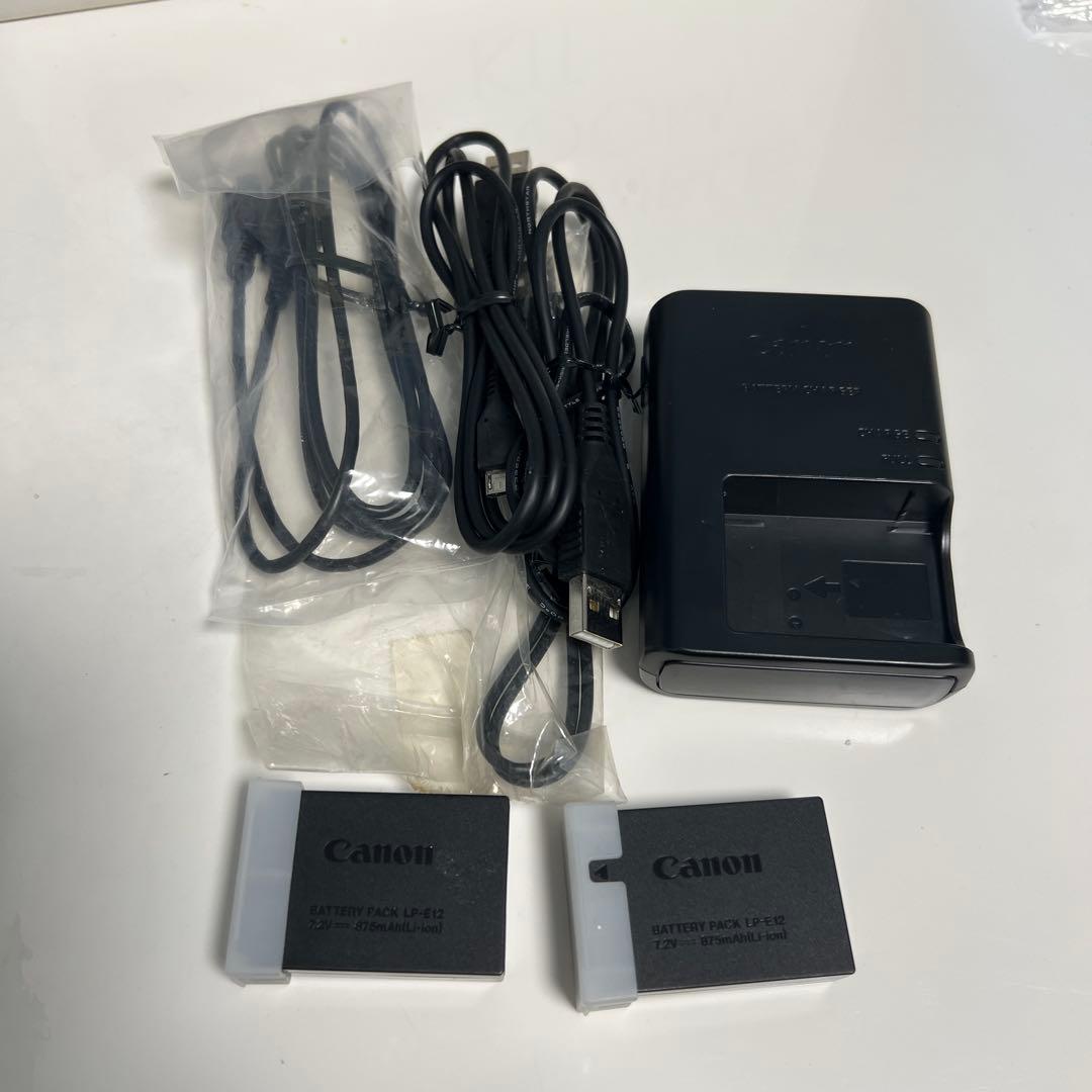 EOS Kiss x7 DOUBLE ZOOM KIT 予備バッテリー付き！