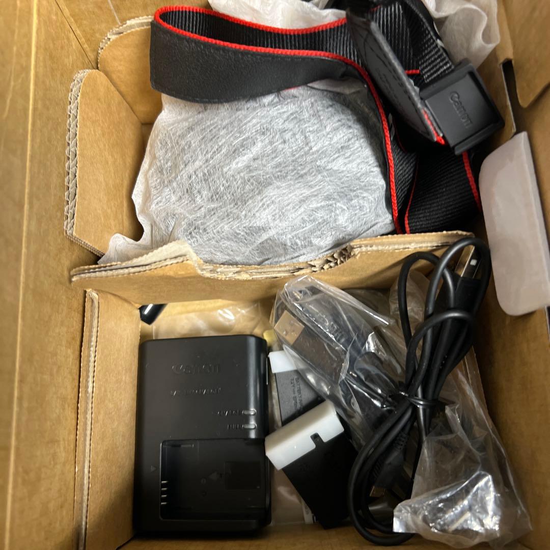 EOS Kiss x7 DOUBLE ZOOM KIT 予備バッテリー付き！