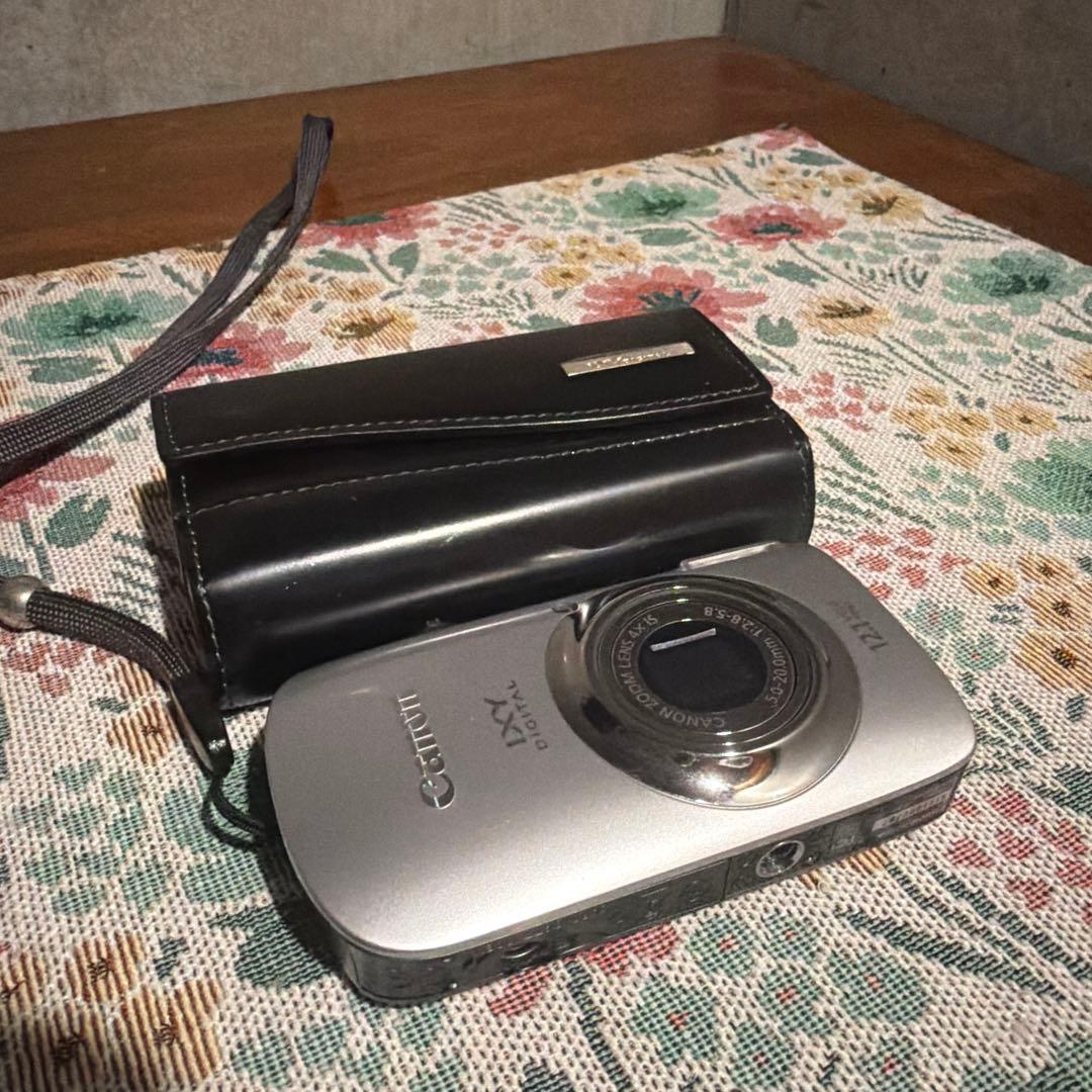 デジタルカメラ CanonIXY digital510 is