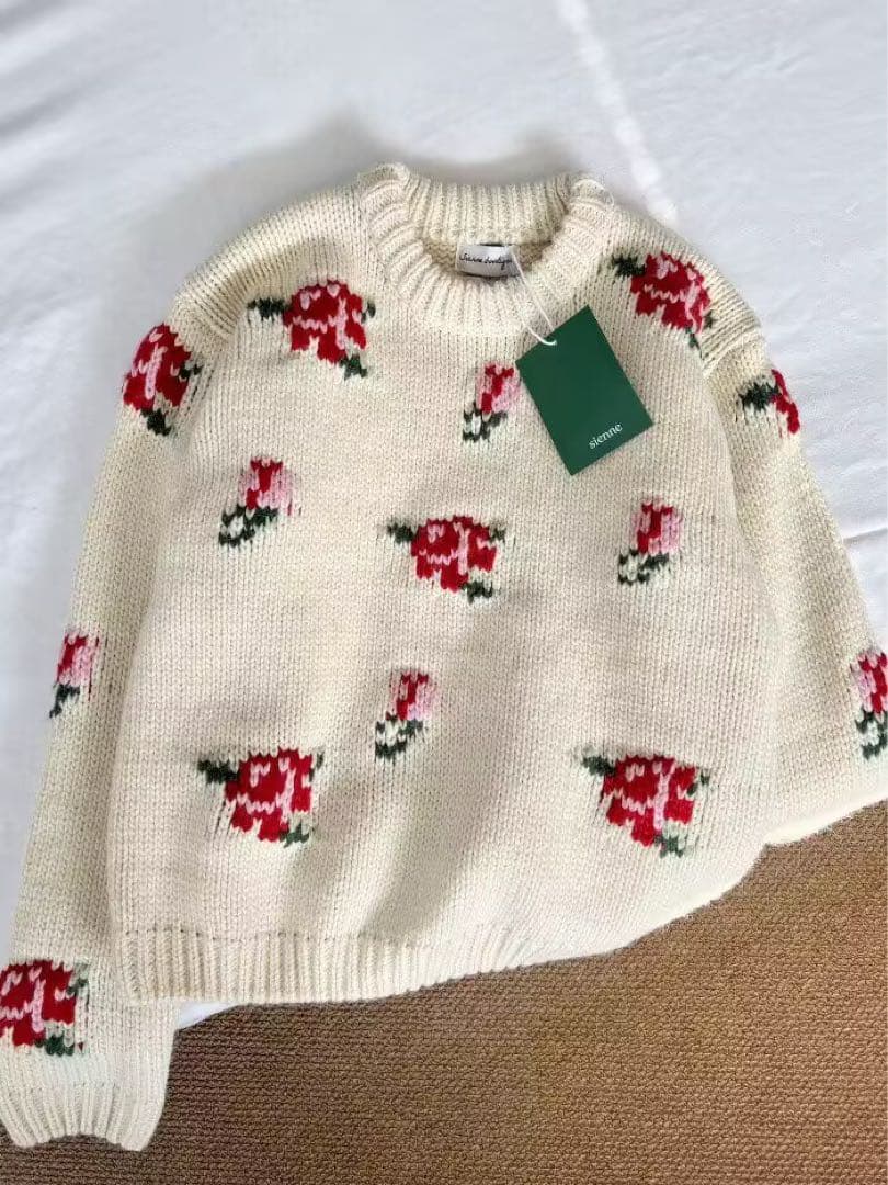 SIENNE ローズ ウール ハンド ニット クリーム