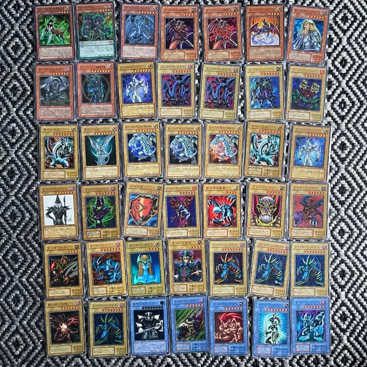 『期間限定』遊戯王カード引退品300枚以上！スーパーレア以上！