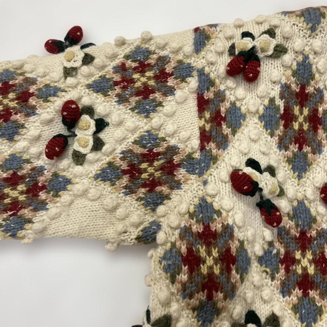 blue berry fam／いちごニット　立体ニット　レトロ　ピンクハウス