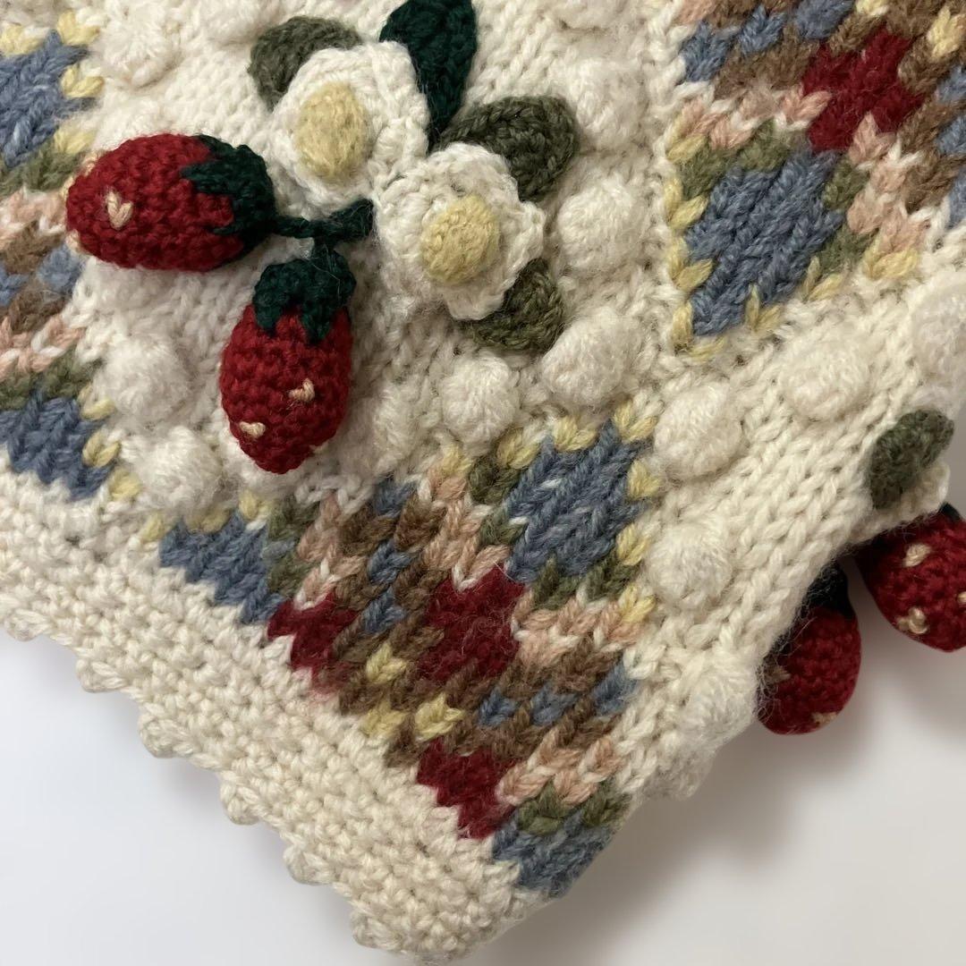 blue berry fam／いちごニット　立体ニット　レトロ　ピンクハウス