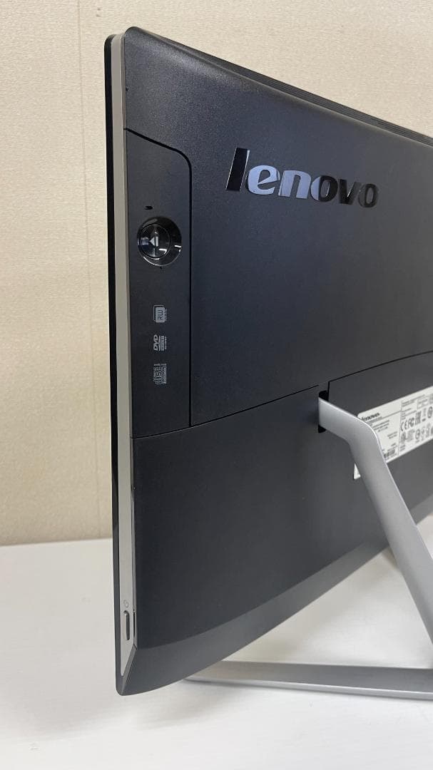Lenovo 一体式PC　21.5インチ　Dual-Core　8GB　500GB