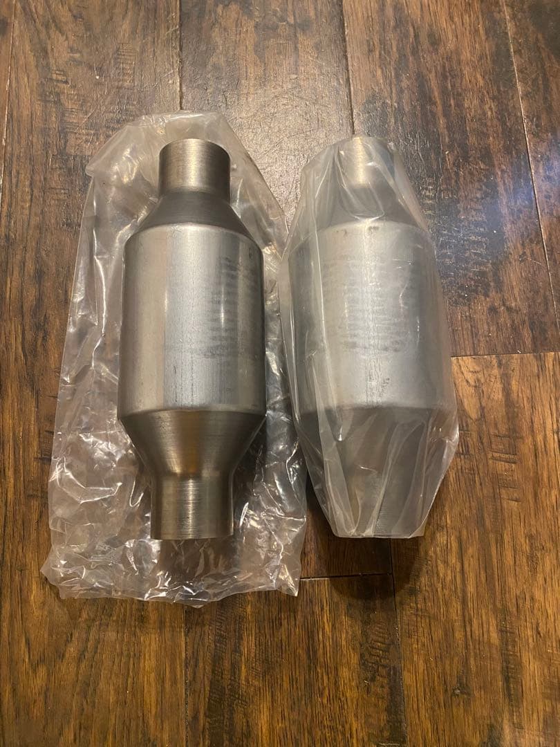 よ*。様 アメ車　汎用触媒　キャタライザー