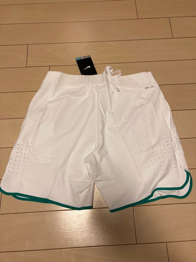 フェデラー　テニスウェア上下セット