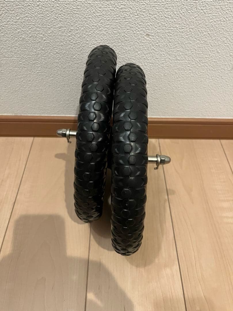 未使用タイヤ付　STRIDER バランスバイク イエロー　12インチ