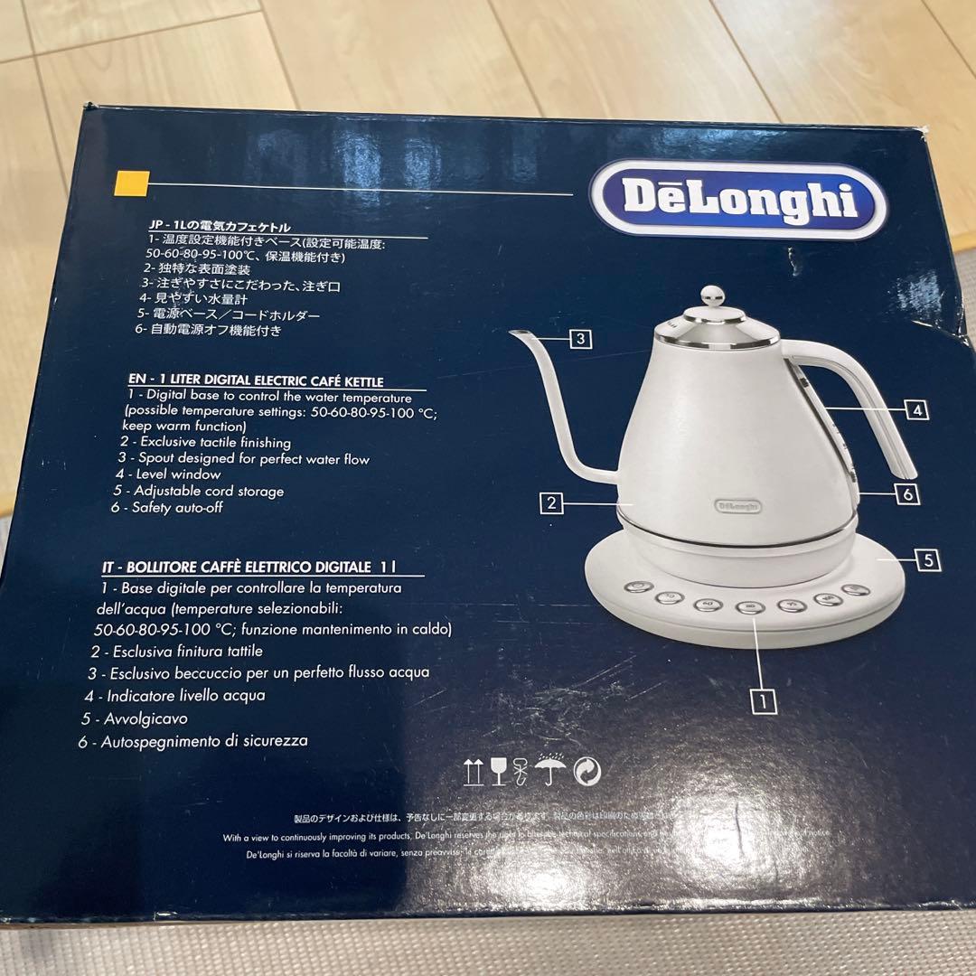 DeLonghi 電気ケトル KBOE1230J-W ポット　ホワイト　未使用品