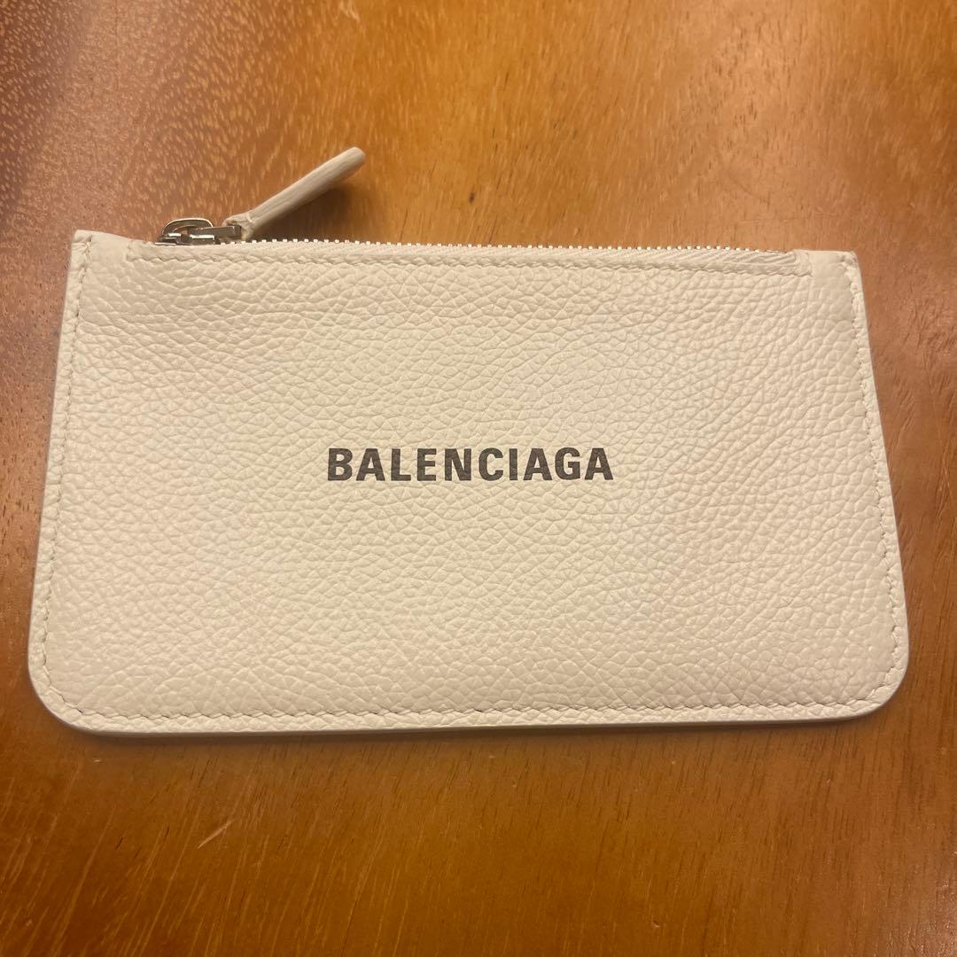 BALENCIAGA ホワイト ケース