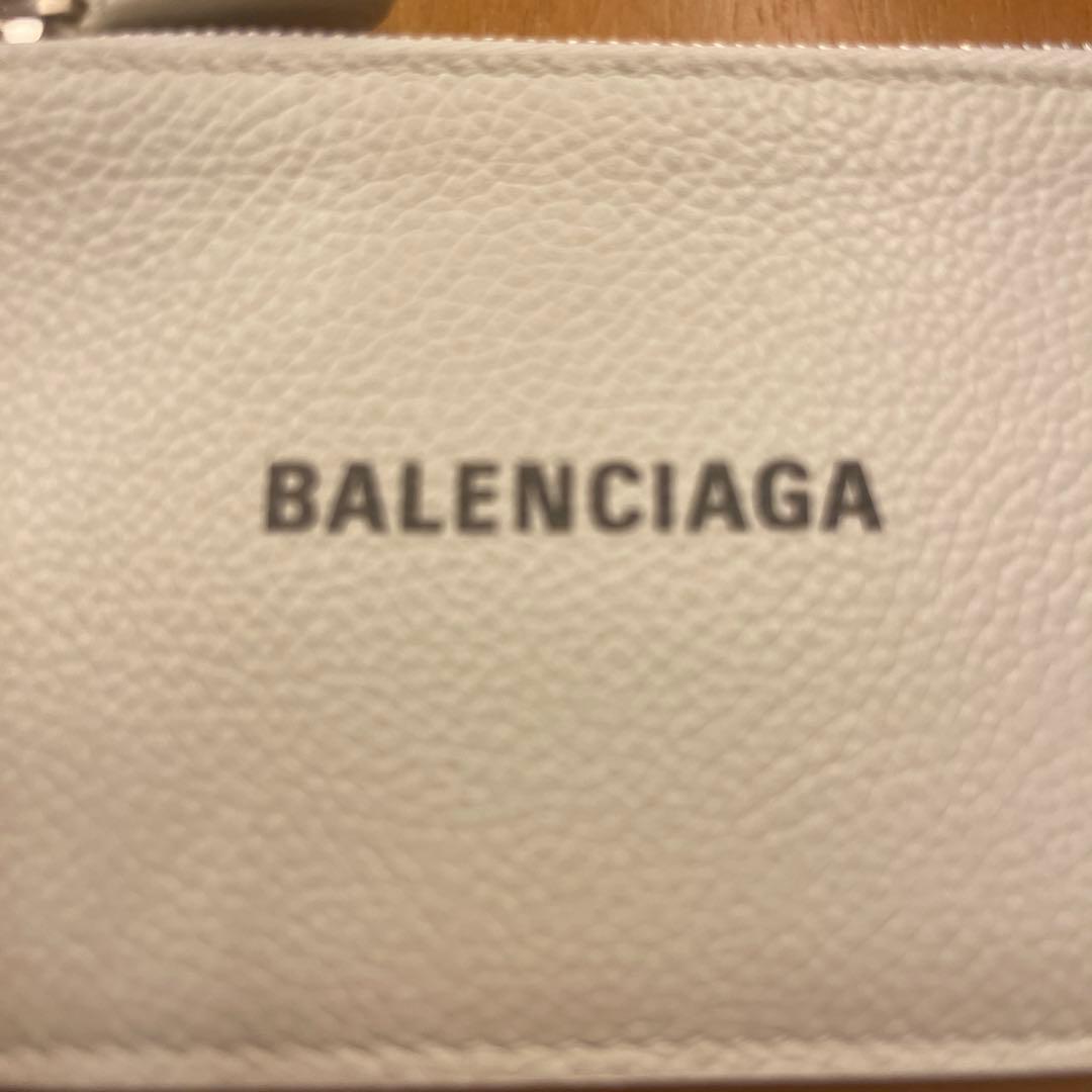 BALENCIAGA ホワイト ケース