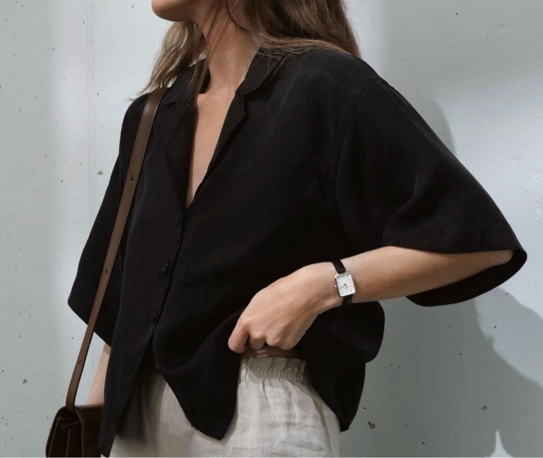 美品　ダニエルウェリントン腕時計　ブラック　レディース腕時計　値下げ