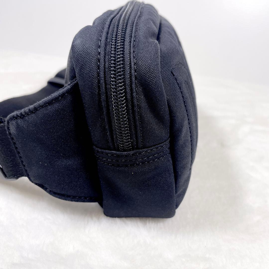 DIESEL ディーゼル ウエストバッグ ボディバッグ 黒 ブラック デカロゴ