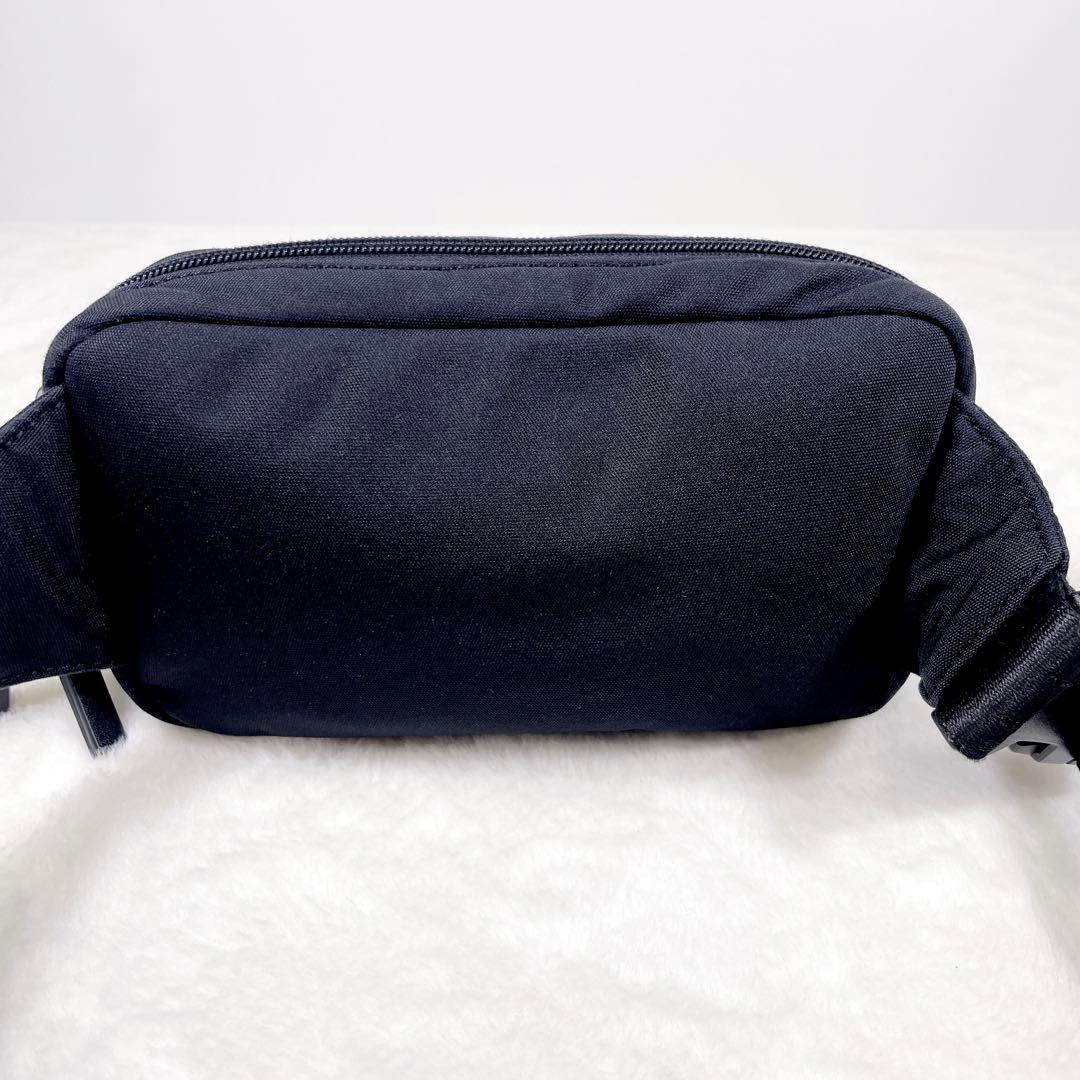 DIESEL ディーゼル ウエストバッグ ボディバッグ 黒 ブラック デカロゴ