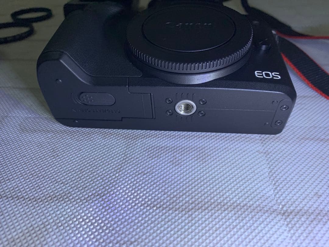 EOSKissMブラック　ダブルレンズ　EF-M15-45mm EF–M22mm