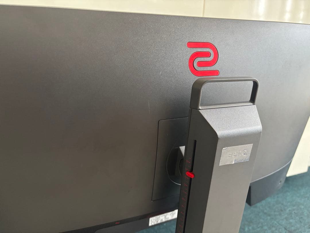 BenQ ZOWIE XL2411K ゲーミングモニター24型　144hz