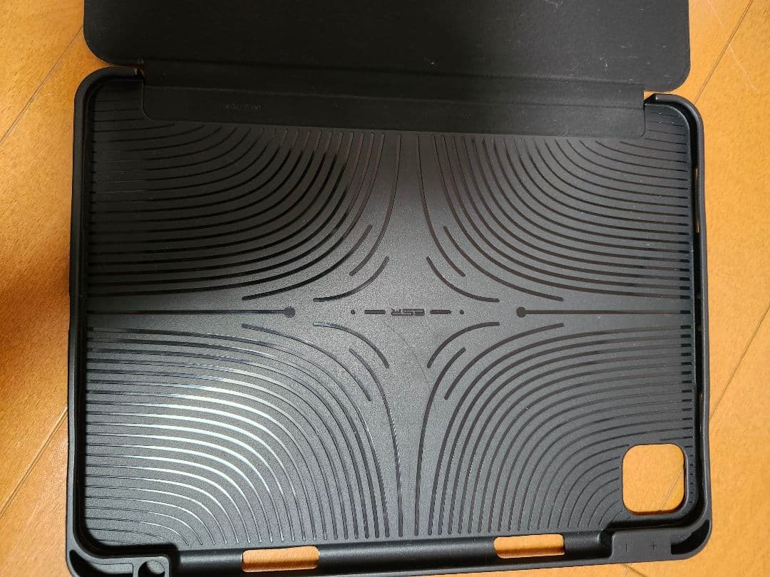 iPad Pro 11インチ (第2世代) 128GB +キーボード