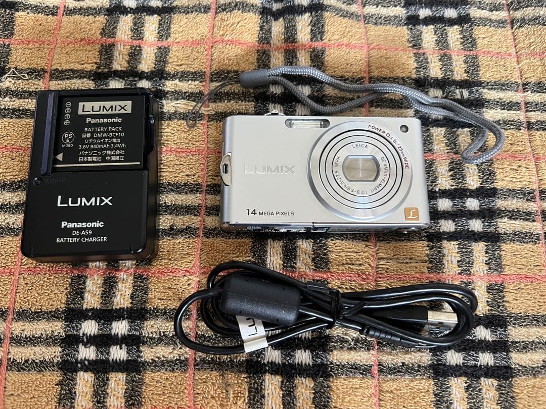 Panasonic LUMIX DMC-FX66 パナソニック デジカメ