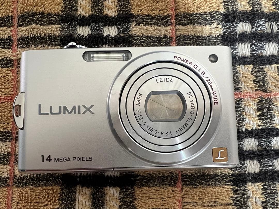 Panasonic LUMIX DMC-FX66 パナソニック デジカメ