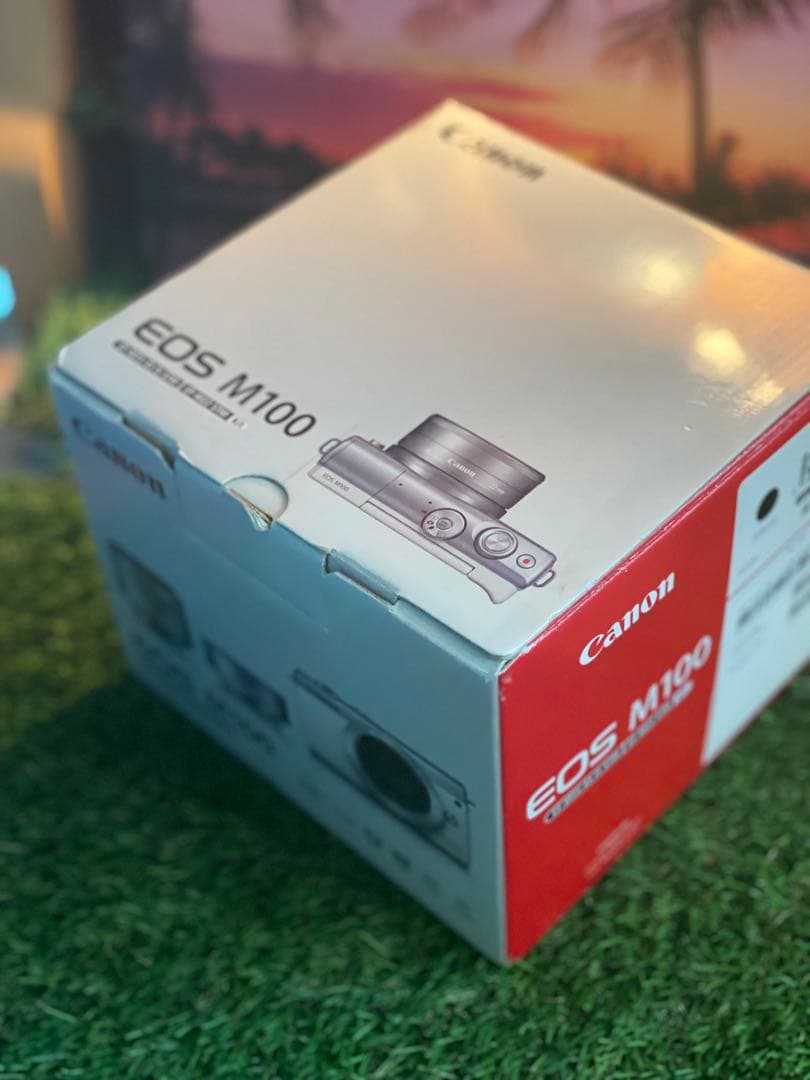 美*咲様 未使用！超美品！ Canon EOS M100 EF-M15と単焦点広