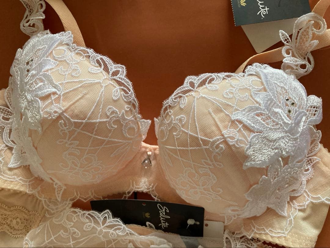 サルート/D75&L/ラテンビューティ