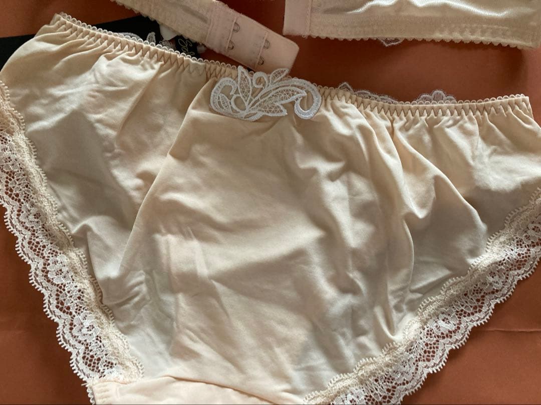 サルート/D75&L/ラテンビューティ