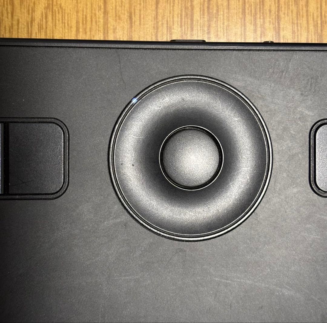 Wacom Intuos Pro PTH-660 【ジャンク】