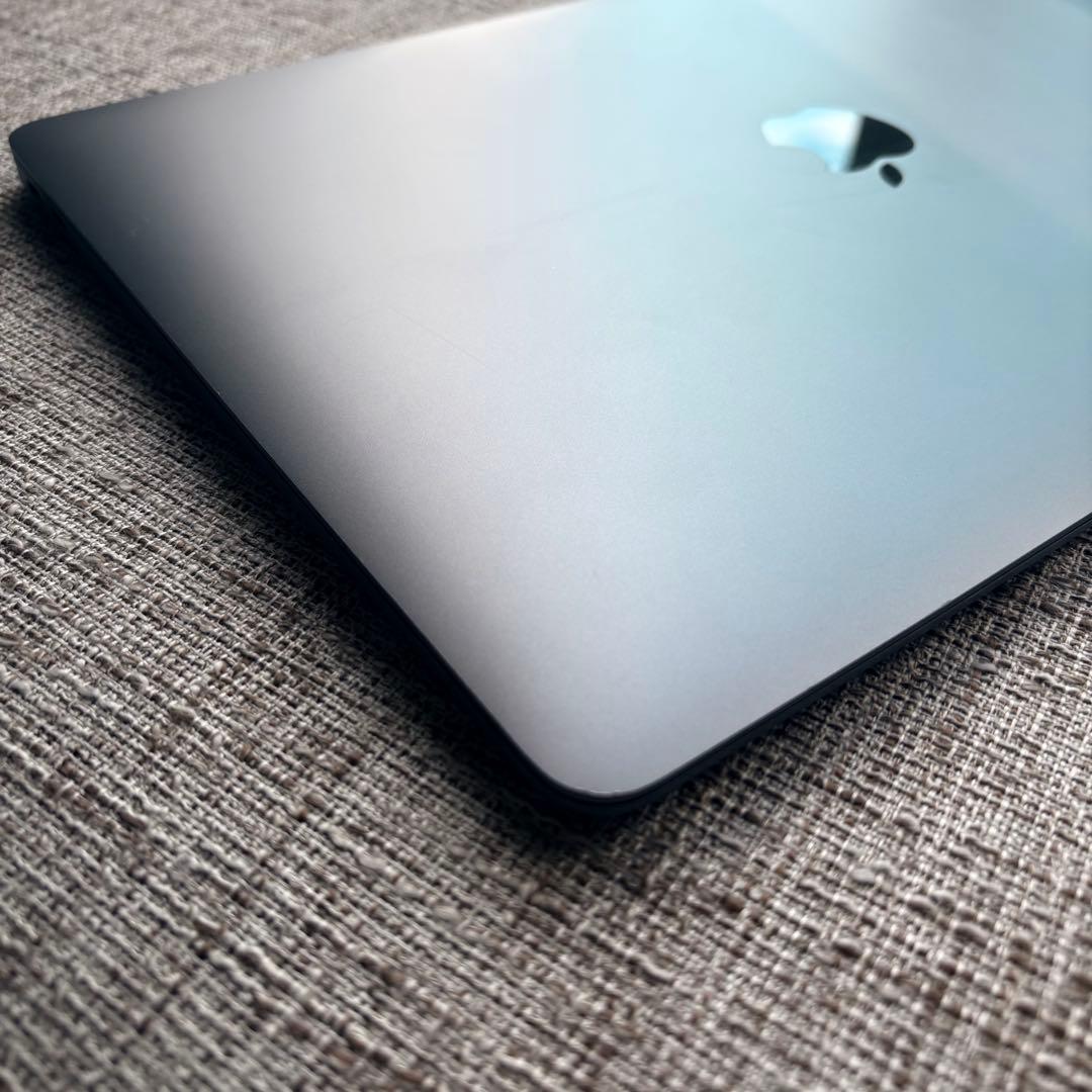 MacBook本体 Apple MacBook Air M1 MGN63J/A