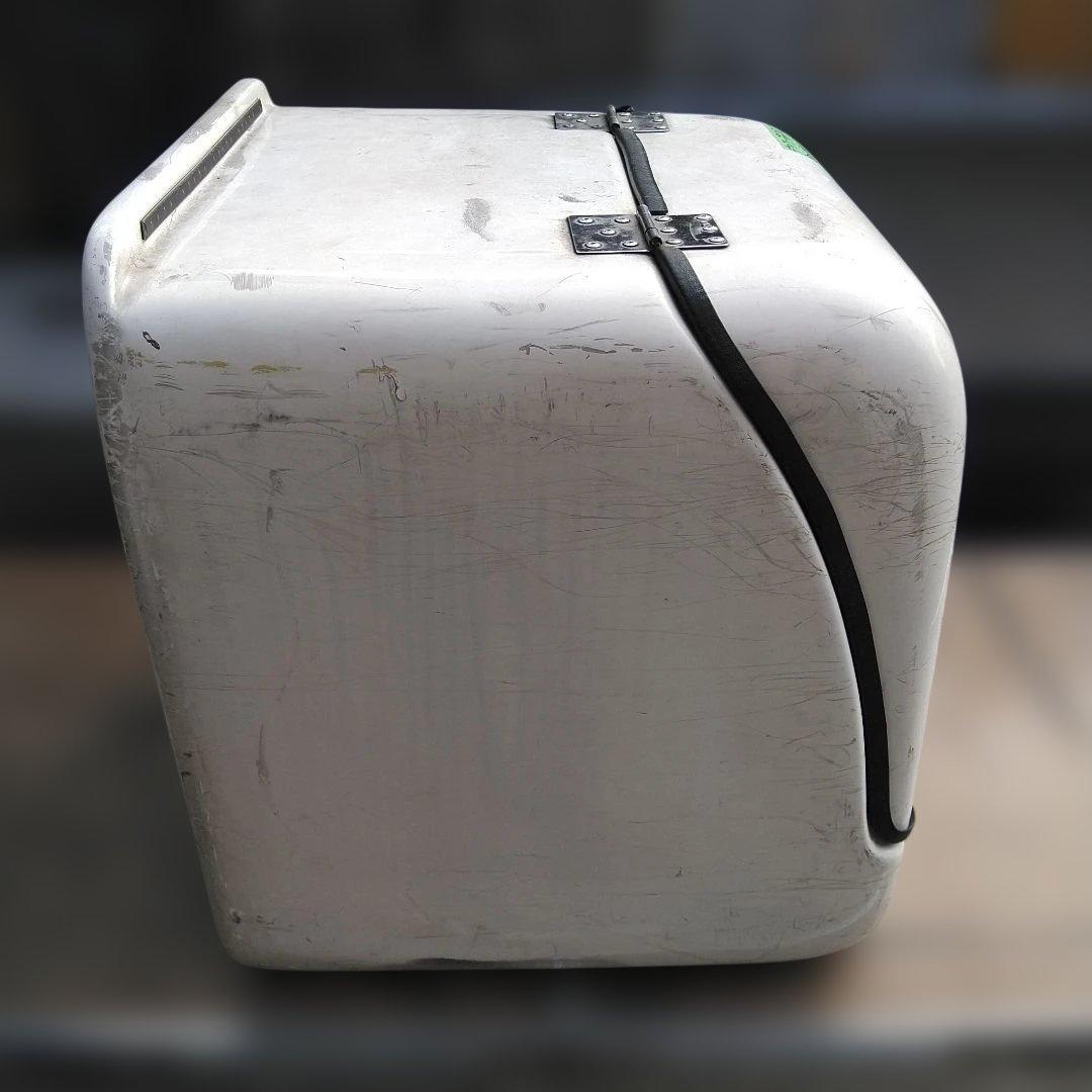 ②メーカー不明デリバリーボックス/補修ベース