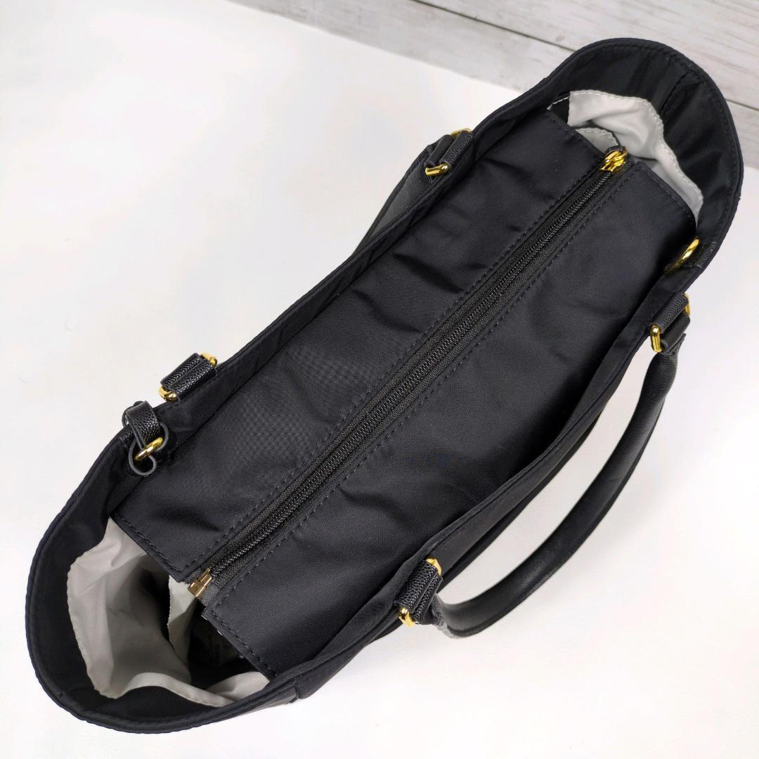 hitomi TUMI ヴァレッタ トートバッグ ビジネスバッグ 自立