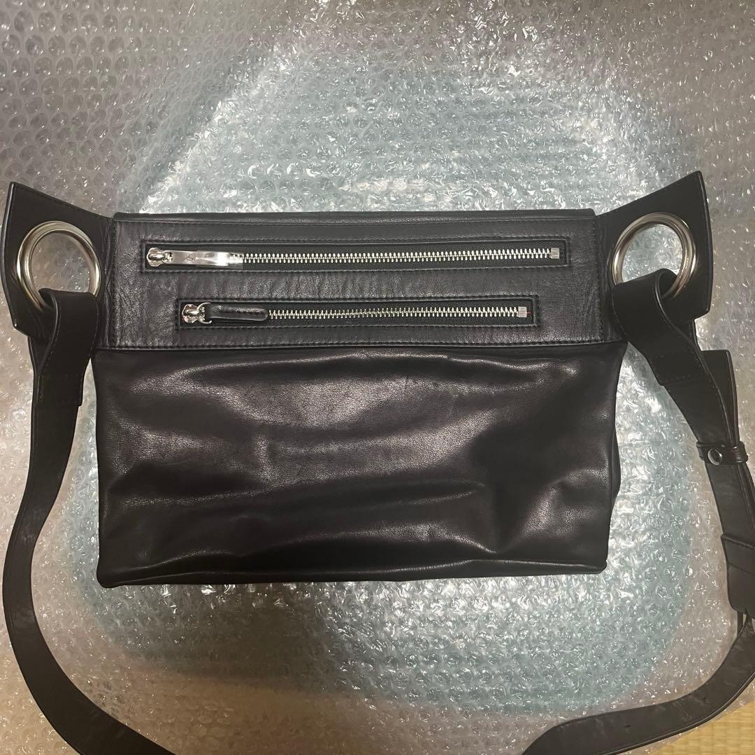 ear PAPILLONNER kawakawa レザーボディバッグMサイズ