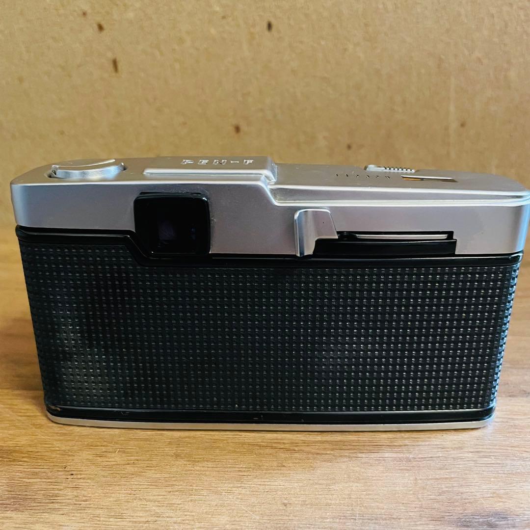 OLYMPUS PEN-F F.Zuiko Auto-S カメラ 花文字