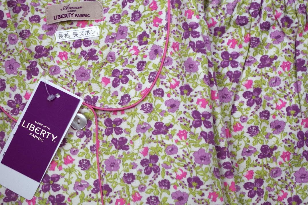 【新品】リバティ LIBERTY fabric　秋冬物総柄パジャマ（M)　日本製