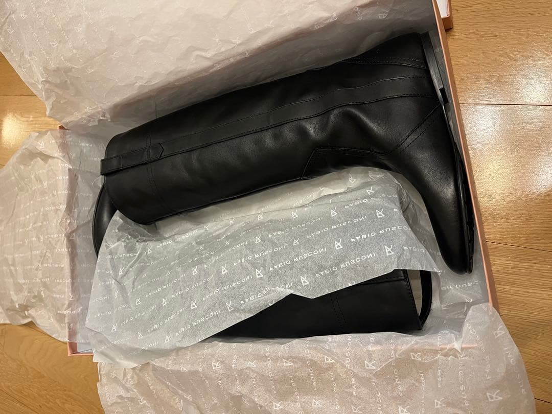 【未使用（試着のみ）】ファビオルスコーニ　ロングブーツ　ブラック　38