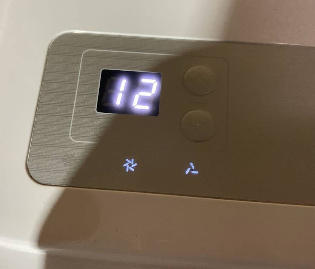 ポータブルエアコン 冷風機能付き リモコン付き　2024年