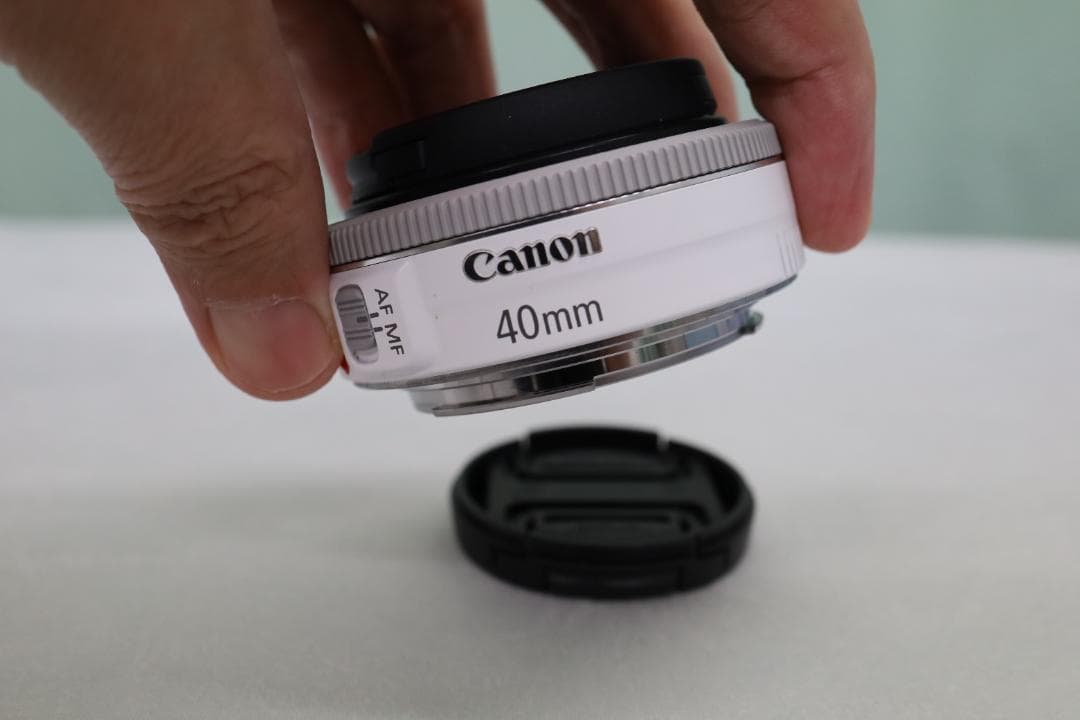 Canon EF40mm F2.8 STM 人気のホワイト【中古】