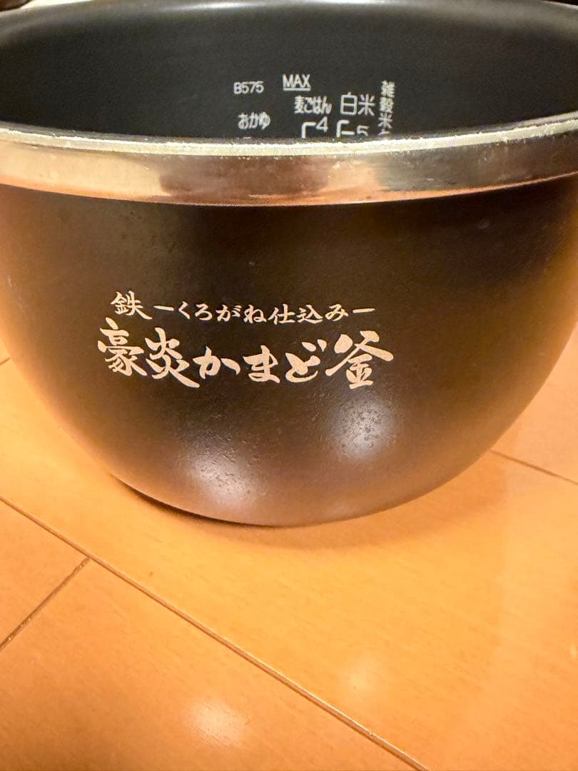 象印 炊飯器 NW-LA10 黒