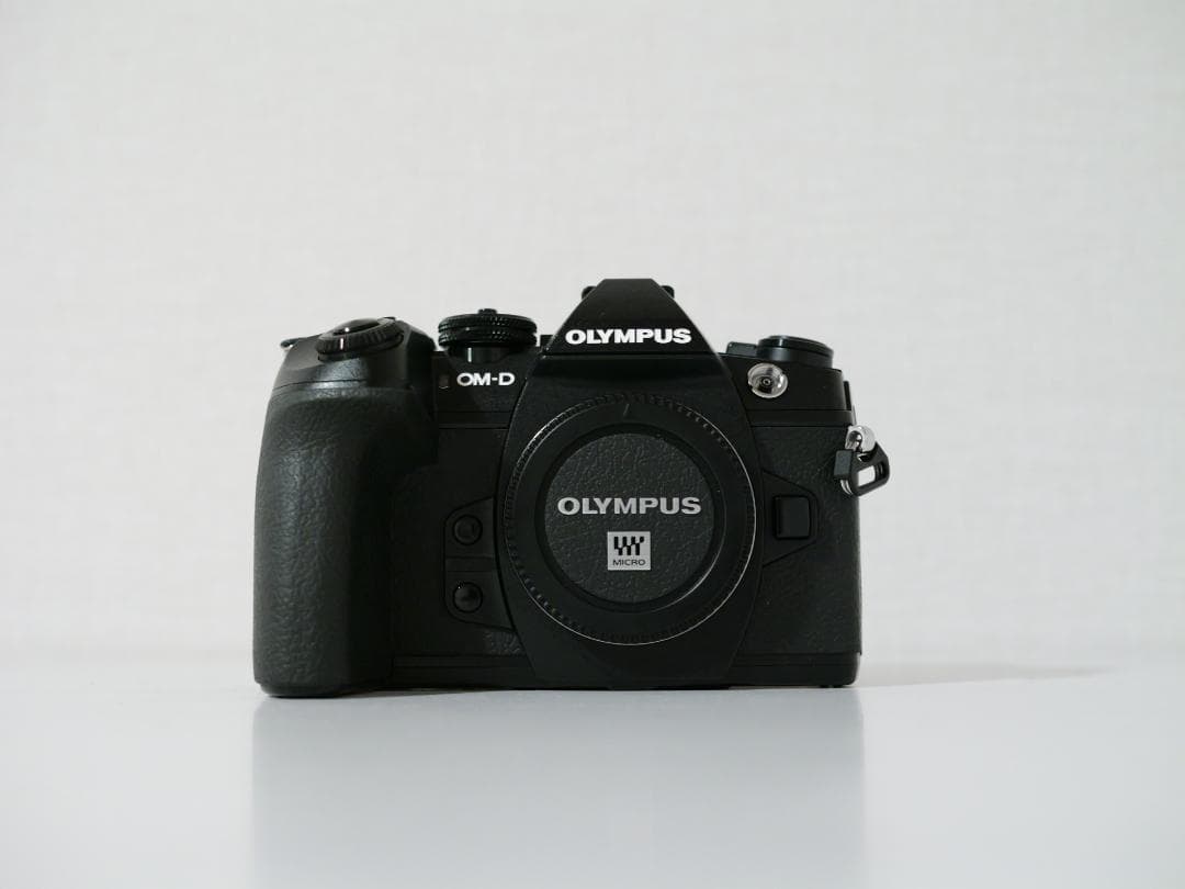 ゆ*ず様 OLYMPUS　ミラーレス一眼カメラ　OMD-EM1mark2